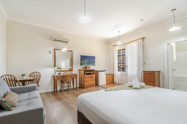 Bedroom 5