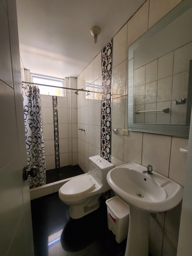 Bathroom 4, Real San Pedro, Caravelí