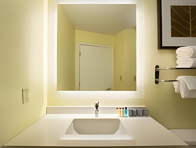 Bathroom 4, MainStay Suites Raleigh - Cary, Wake