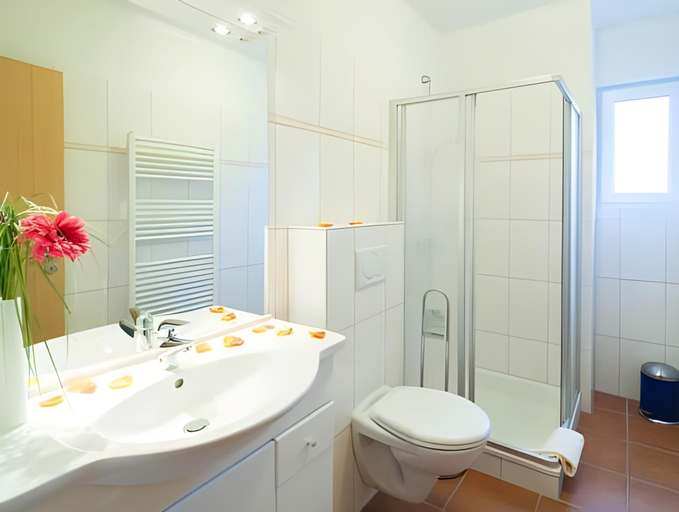 Bathroom 4, Pura Vida Hotel Cuxhaven, Cuxhaven
