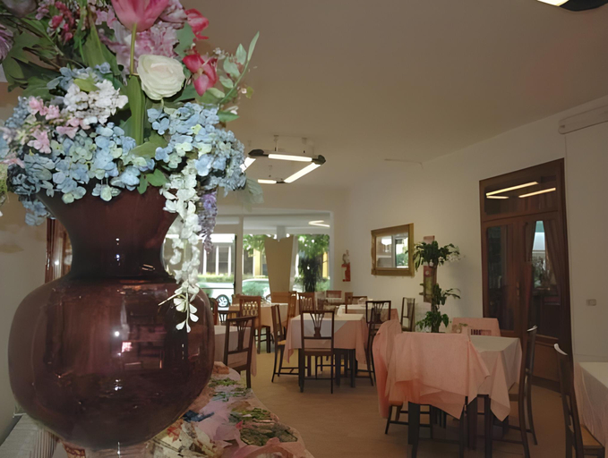 Food & Drinks 5, Hotel Julia, Ferrara