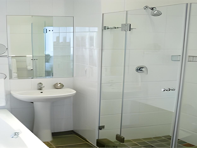 Bathroom 3, De Waterkant Cottages, City of Cape Town