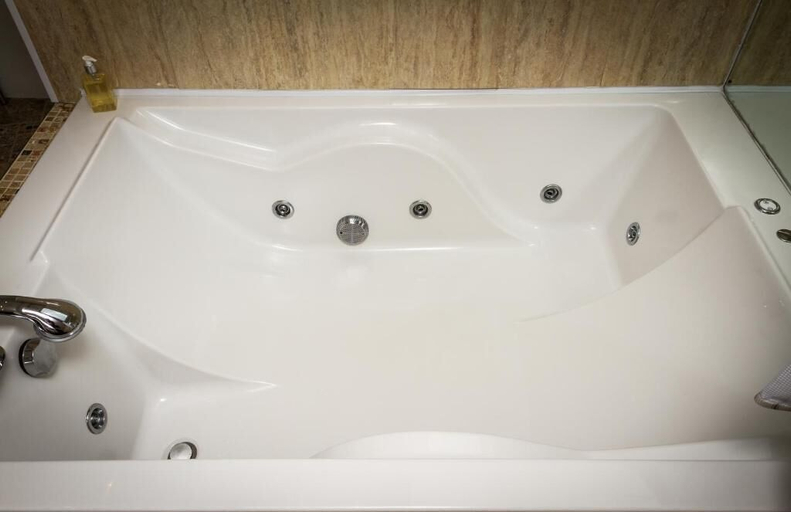 Bathroom 3, Woolpack Inn, Cumbria