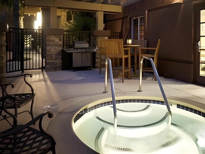 Sport & Beauty, Larkspur Landing Extended Stay Suites Bellevue, King
