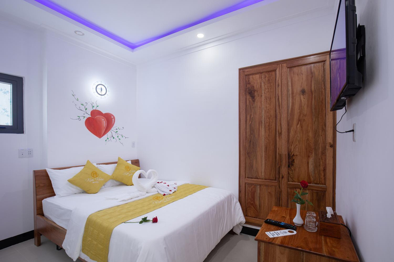 Bedroom 8