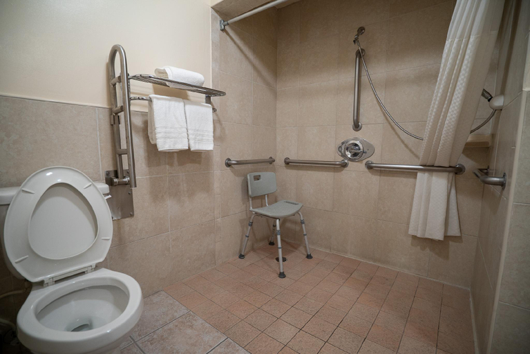 Bathroom 22