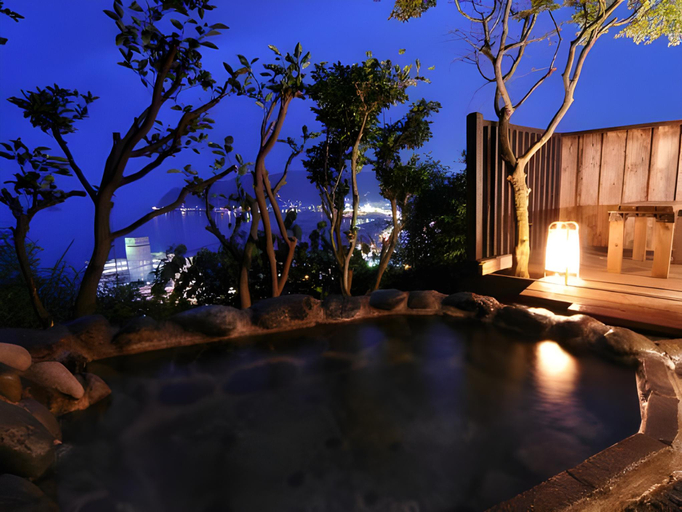 Sport & Beauty 5, Beach Commune Simploose (Adult Only), Itō