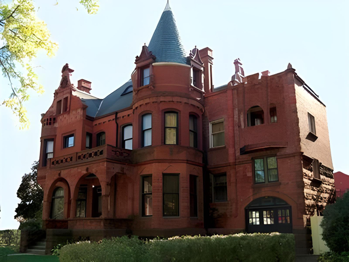 Exterior & Views 1, Schuster Mansion Bed & Breakfast, Milwaukee