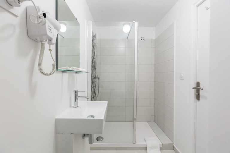 Bathroom 3, Apartment WS St Germain - Quartier Latin, Paris