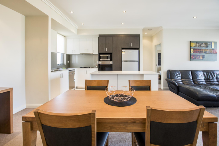 Dining Room 10