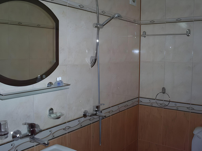 Bathroom 4, Chuchulev, Sozopol