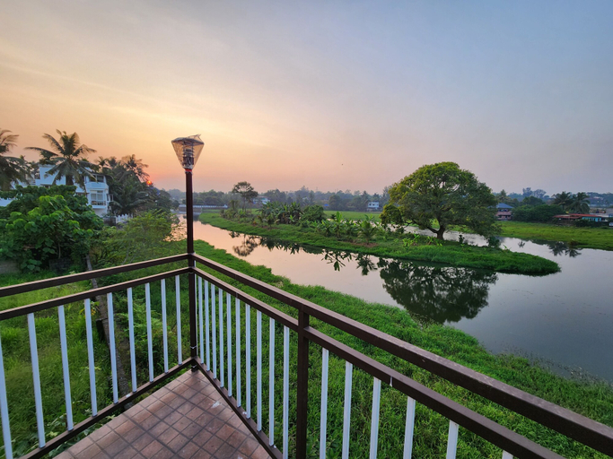 Riverscape Tranquil Serviced Apartments, Ernakulam