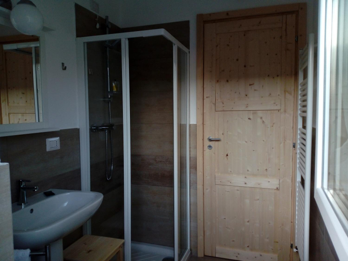 Bathroom 5, Casa Maria, Como