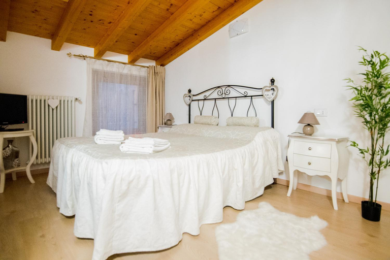 Others 2, B&B AL VICOLO DI MEZZO, Mantua