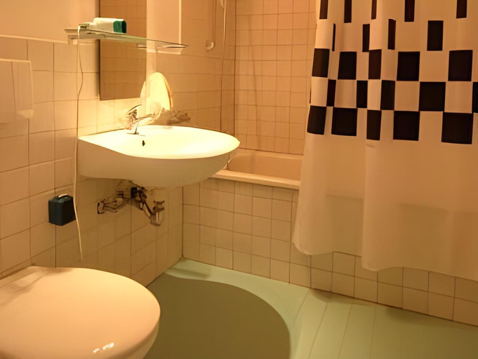 Bathroom 2, Apartment Hotel Konstanz, Konstanz