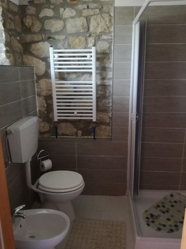 Bathroom 3, B&B Pozzo Innamorato, Campobasso