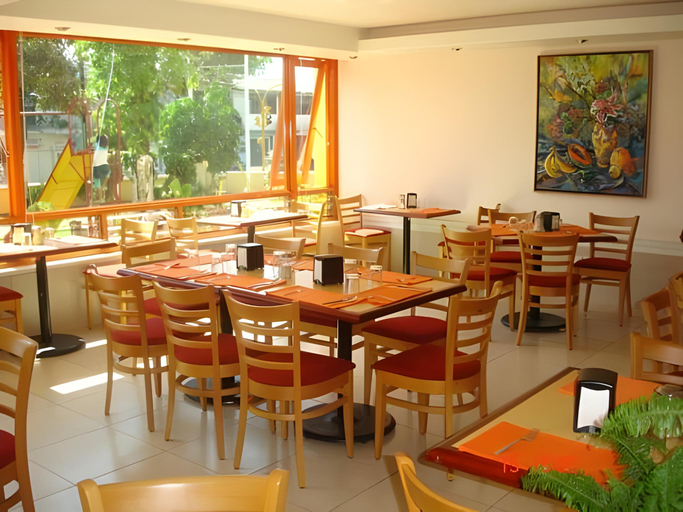 Food & Drinks 4, Hotel Los Olivos Spa, Del Centro