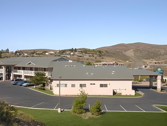 Exterior & Views 2, Days Inn by Wyndham Globe, Gila