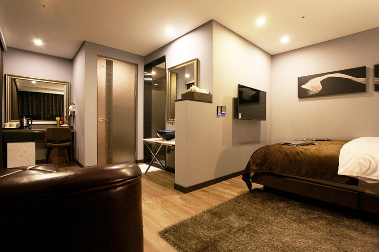 Bedroom 7