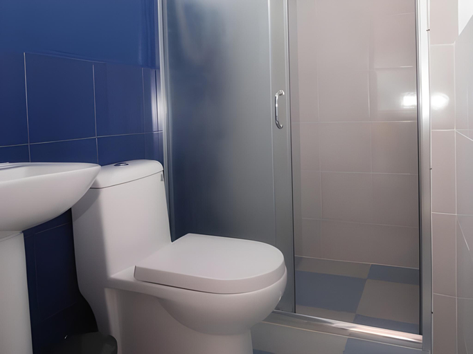 Bathroom 4, D-Gecko hotel, Moalboal