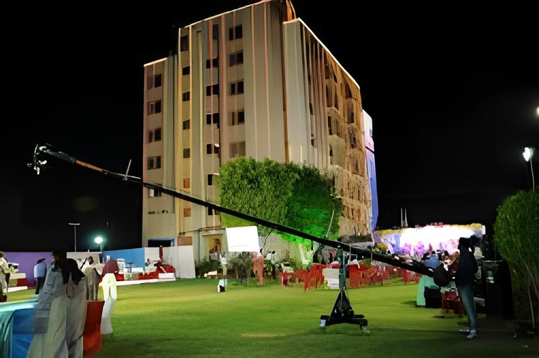 2, siddhant villa luxury hotel , Indore