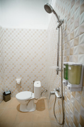 Bathroom 9