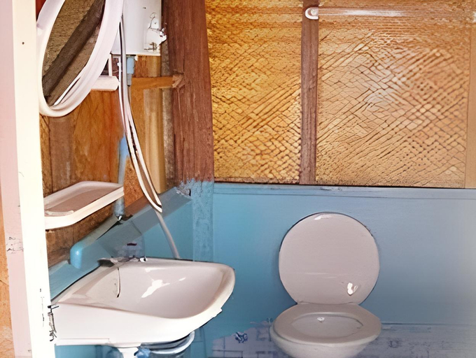 Bathroom 3, Hmong Homestay Resort, Muang Mae Hong Son