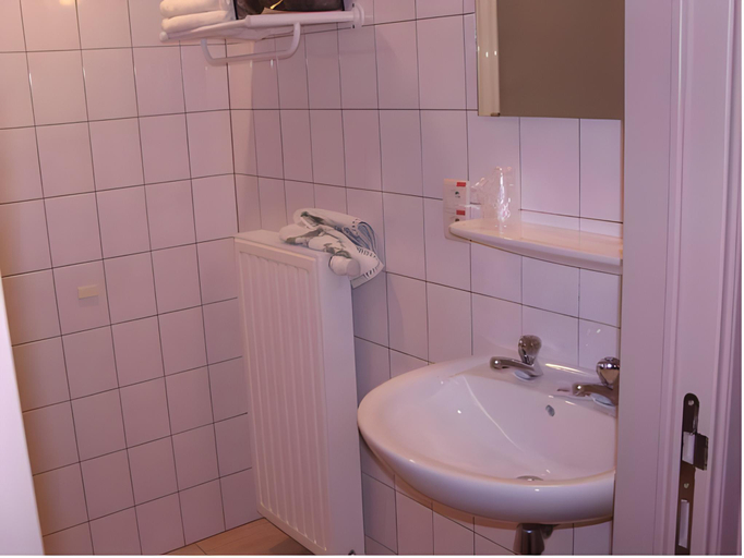 Bathroom 3, Gasthof Schraevenacker, West-Vlaanderen