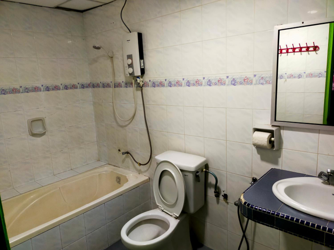 Bathroom 4, Seremban Inn Hotel, Seremban