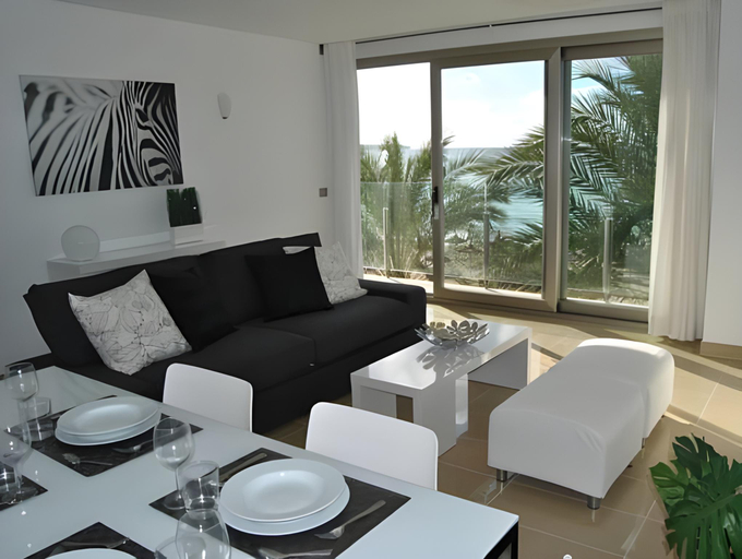 Others 3, Apartaments Delfin, Baleares