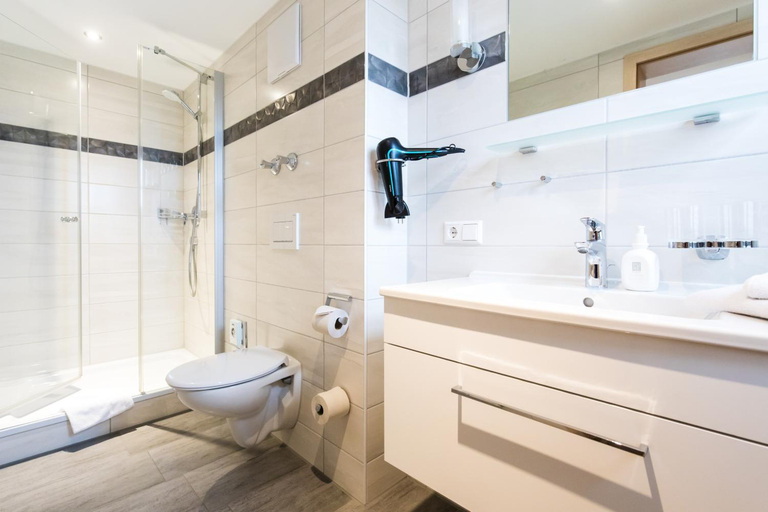 Bathroom 2, Landhaus Vier Jahreszeiten, Bodenseekreis