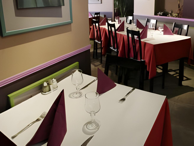 Food & Drinks 2, Il Piccolo Mondo, Luxembourg