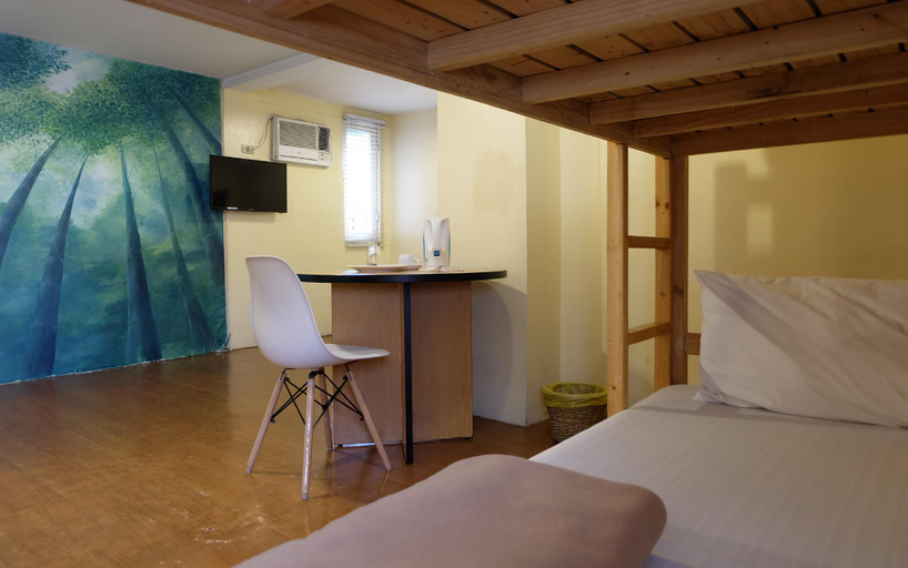 Bedroom 13