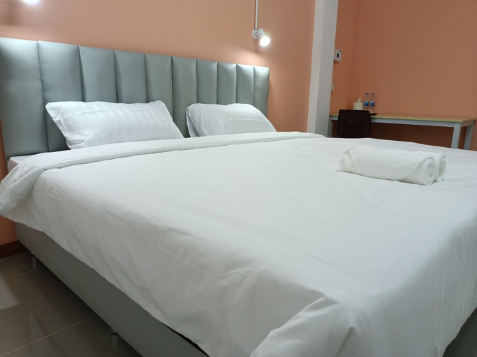 Bedroom 5, The Peachhotel, Muang Phetchaburi