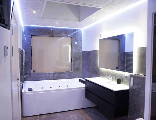 Bathroom 4, Birkelse Hotel og Kro, Jammerbugt