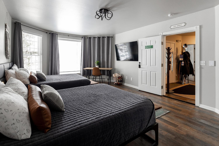 Bedroom 10