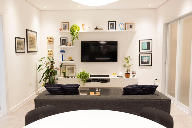 Shared lounge/TV area, Lola’s home, Asunción