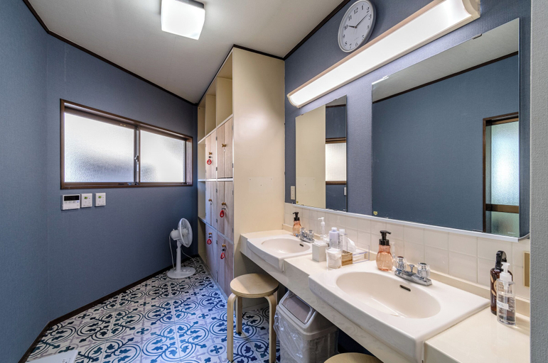 Bathroom 3, PiDDs Family Kinomiya, Atami