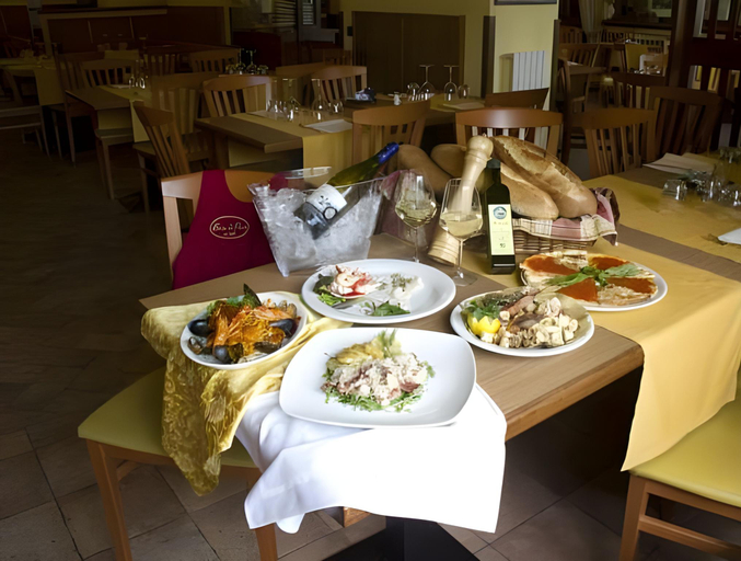 Food & Drinks 4, Hotel Baia di Pare, Lecco