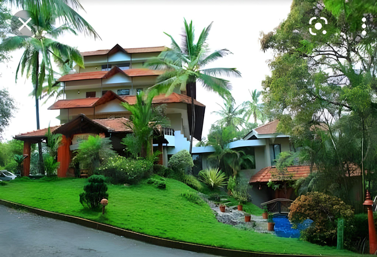 Others 2, Green Gates Hotel, Wayanad