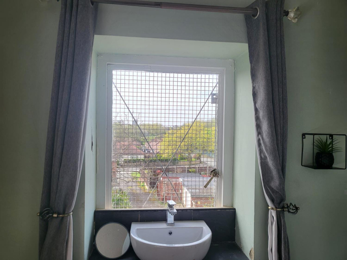 Bathroom, The Jubilee Inn - Bar & Kitchen, Sefton