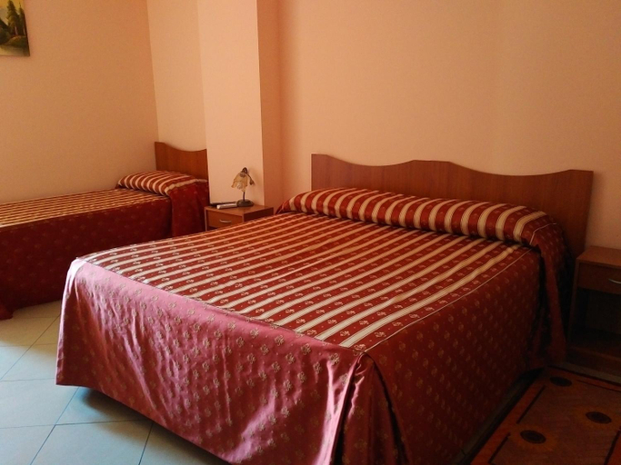 Bedroom 4, B&B Il Girasole, Reggio Di Calabria