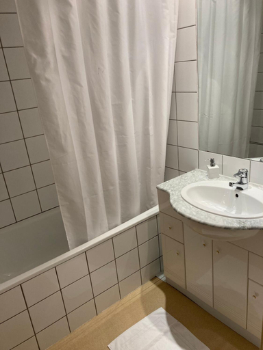 Bedroom 3, Hotel Saint-Hubert, Moselle