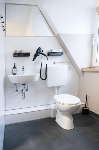 Bathroom 9