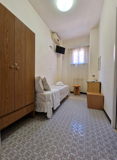 Bedroom 3, Hotel Rossella, Rimini