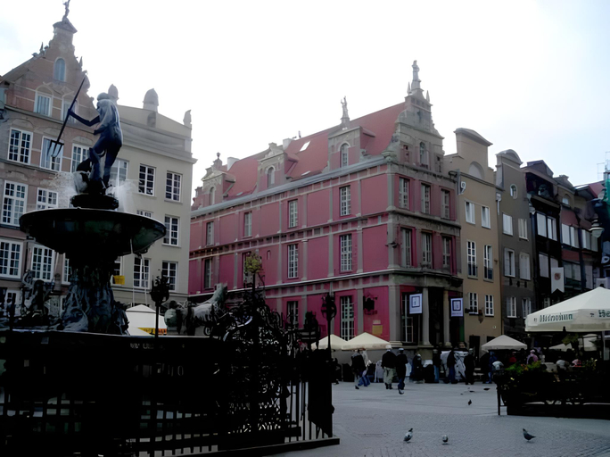 Others 4, Dom Schumannow, Gdańsk City