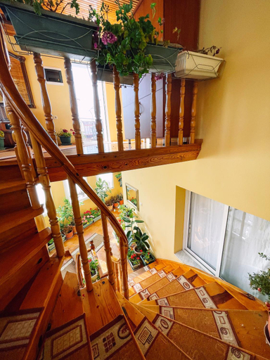 Others 5, Diana Guesthouse, Korçës