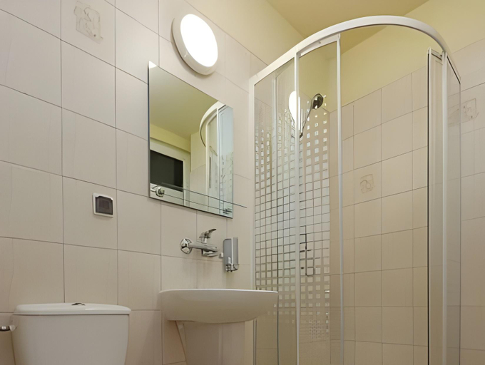Bathroom 2, Gda Nski Dom Turystyczny Hostel, Gdańsk City