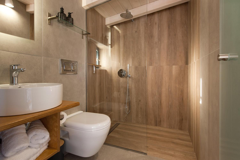 Others 4, DEL MARE SUITES, Central Greece