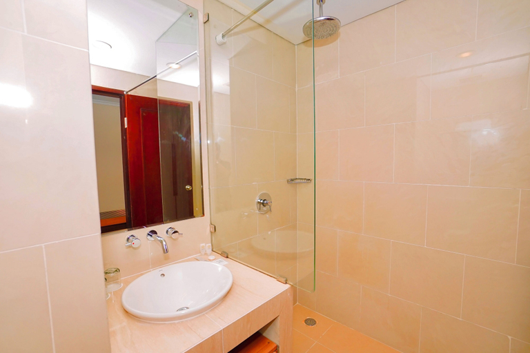Bathroom 4, Brits Hotel Pangkalan Bun, West Kotawaringin